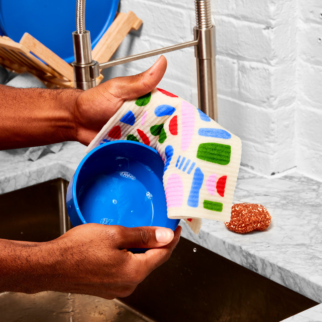 This Absorbent Dish Drying Mat Makes Doing Dishes 100% Less Gross